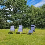 Hazel Hut - Spacious Fenced Yard, Sauna, 2-bedroom * Parnawa