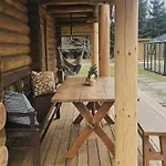 Hazel Hut - Spacious Fenced Yard, Sauna, 2-bedroom * بارنو