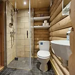 Dom wakacyjny Hazel Hut - Spacious Fenced Yard, Sauna, 2-bedroom