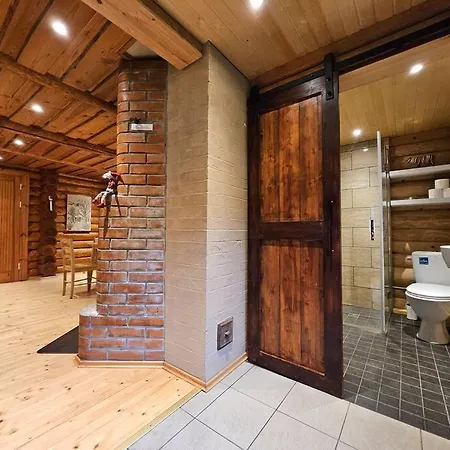 2-bedroom, Fenced Yard, Sauna, 10 Min To *