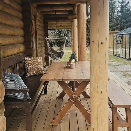 Hazel Hut - Spacious Fenced Yard, Sauna, 2-bedroom * Pärnu