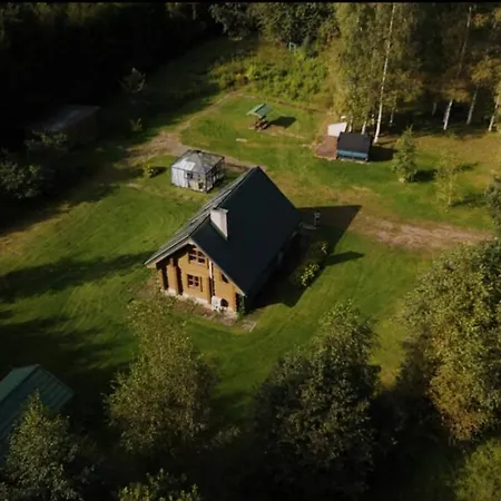 Hazel Hut - Spacious Fenced Yard, Sauna, 2-bedroom Hébergement de vacances Pärnu