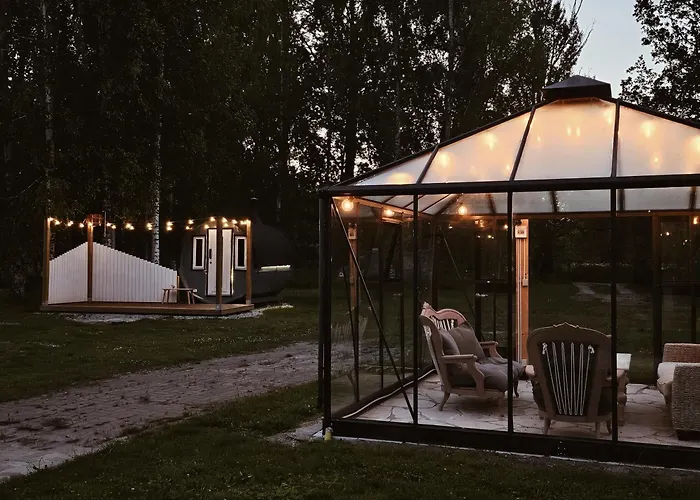 2-bedroom, Fenced Yard, Sauna, 10 Min To Hébergement de vacances