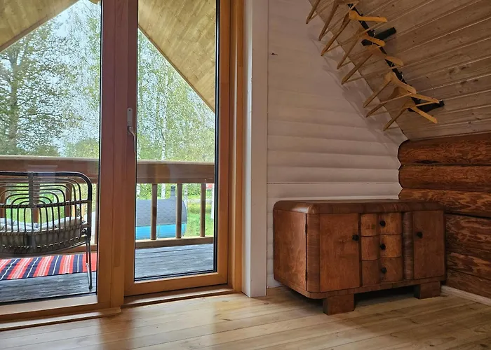 2-bedroom, Fenced Yard, Sauna, 10 Min To * Pärnu