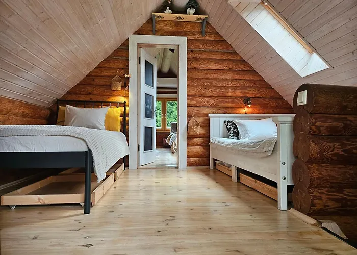 2-bedroom, Fenced Yard, Sauna, 10 Min To * Pärnu